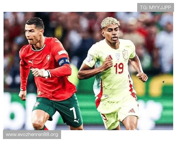 40岁C罗赛后主动与亚马尔握手 亚马尔回避镜头将脸侧向一旁 40岁C罗赛后主动与亚马尔握手 亚马尔回避镜头将脸侧向一旁