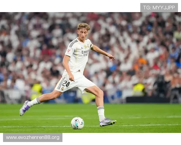 赫伊森：皇马青睐我深感荣幸 利物浦已选定阿诺德接班人