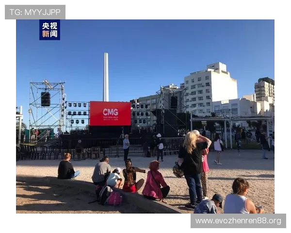 阿根廷队晒破门功臣自拍照欢乐四人组亮相尽显团队激情喜悦的时刻